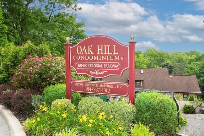Photo - 130 Colonial Pkwy Unit # 4L