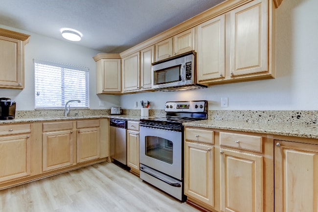 Photo - 4480 Overlook Dr NE Unidad 27