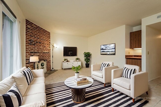 Photo - 2 Bedroom 2 Bathroom Sits Right on the Sho... Condo