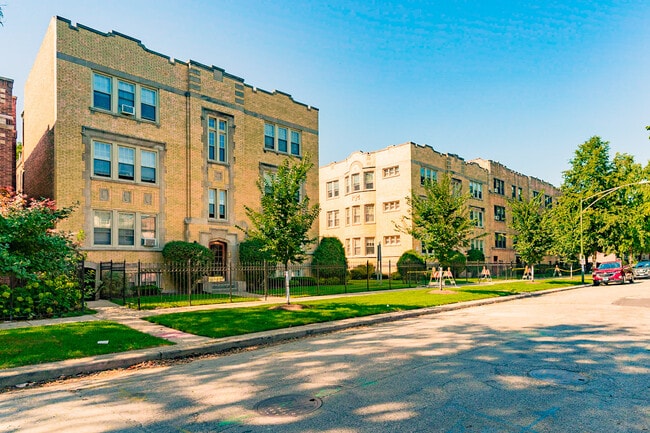 Building Photo - 5058 N Wolcott Ave Unit W2