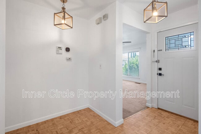 Photo - 2225 Mt Whitney Dr