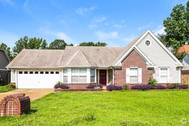 Building Photo - 7141 Creekside Dr Rental