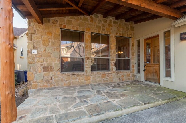 8917 Old Lampasas Trail
