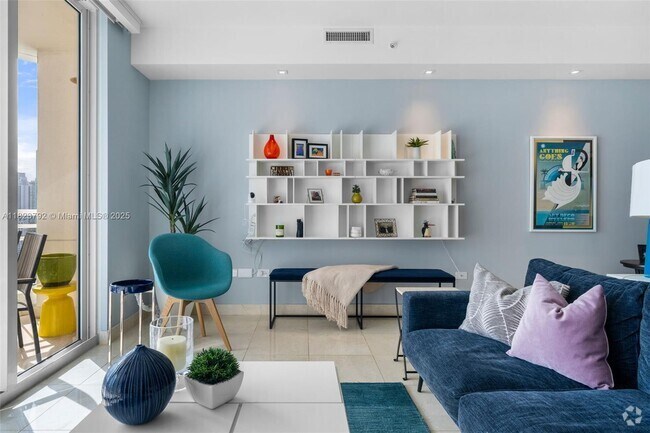 Building Photo - 848 Brickell Key Dr Unit 2503 Rental