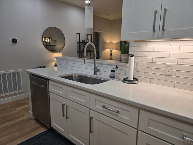 Photo - 1066 Washington St Unit 102