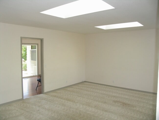 Photo - Nice Home in Hillsboro