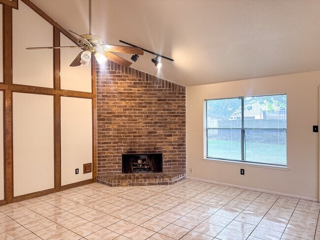 Photo - 14418 Moorfield Dr