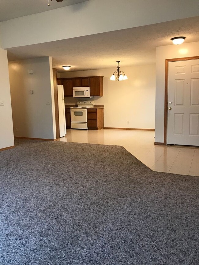Photo - Executive Rental 2 Bedroom 2 Bath 2 Car Garage Duplex
