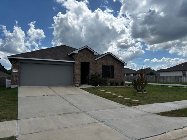 Building Photo - 4 Bedroom House in Rockbridge