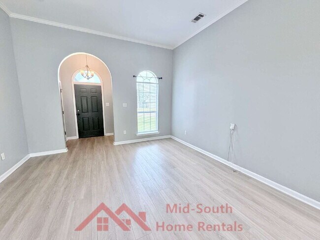 Photo - 434 N Ericson Rd