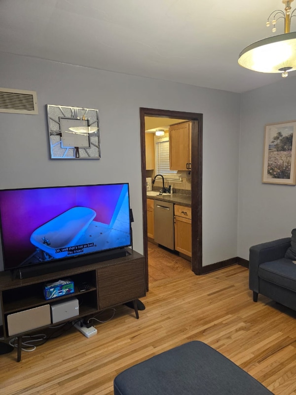 Photo - 2405 Sycamore St