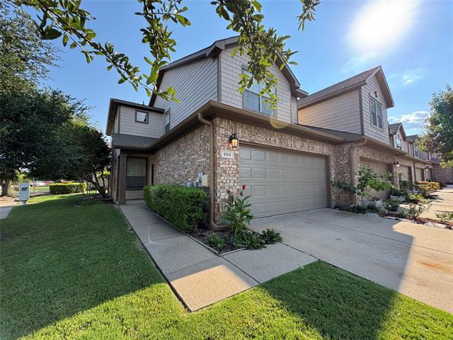 Photo - 900 Englewood Ln