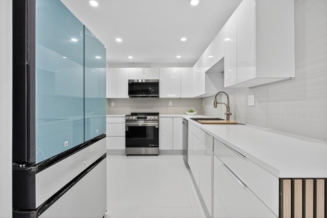 Photo - 525 N Ocean Blvd Unit 422