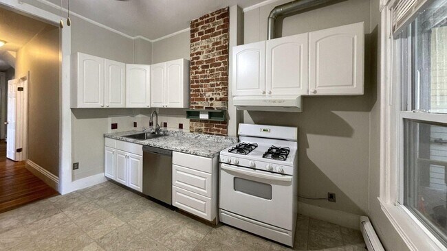 Photo - 204 River St Unidad 210