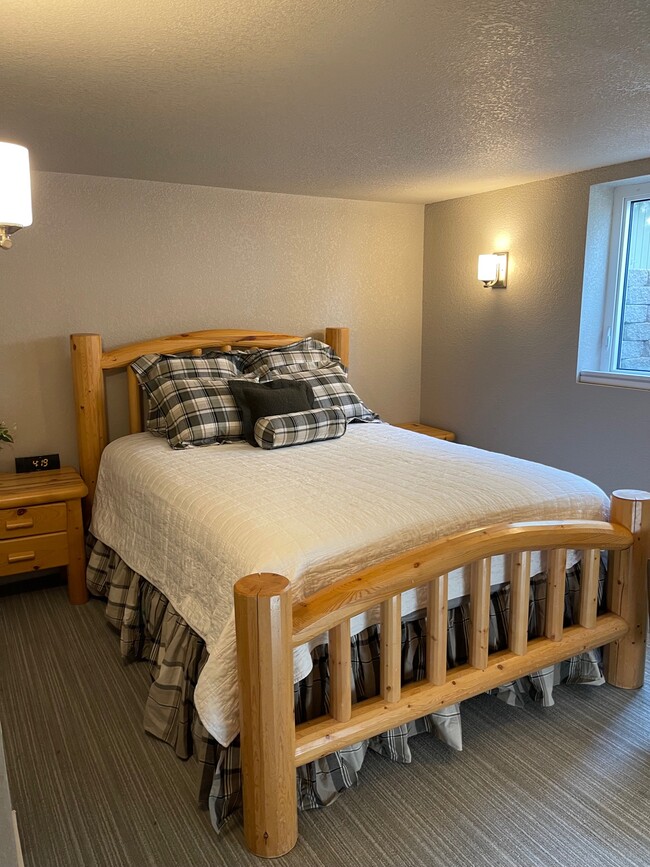 Primary Bedroom - 134 W 11th Ave Unit #B