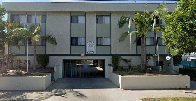 Photo - 1310 W. D Street