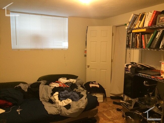 Photo - Great 4 Bedroom Available 9/1/26