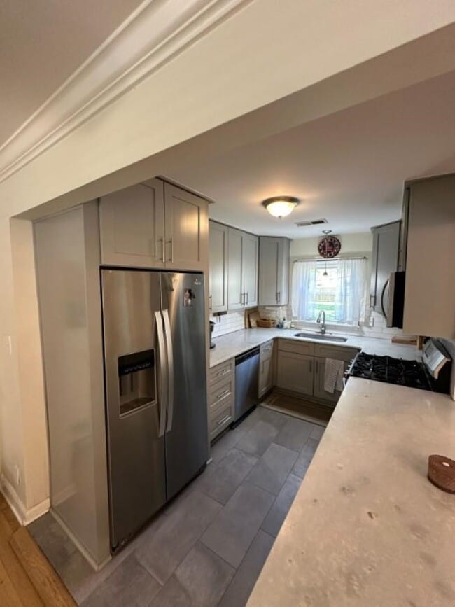 Photo - 1221 W Perkins Rd