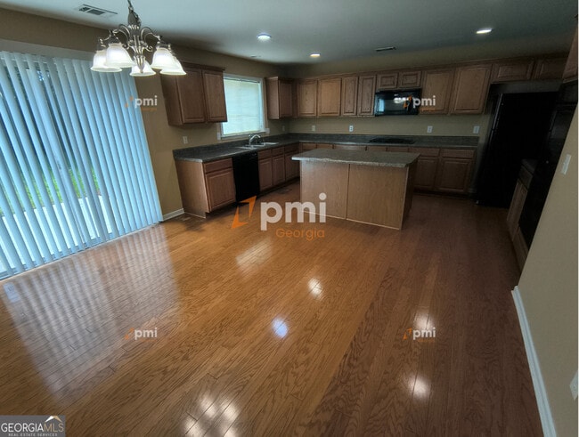350 Fairmont Way