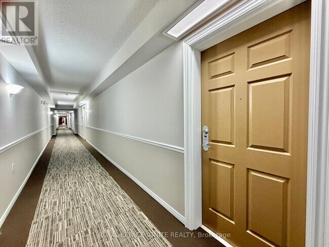 Photo - 61 Clarington Blvd Unité 117