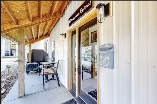 Photo - $2,700 - All Utilities Included Modern ADU with Two Bedrooms Townhouse Ready For Lease!