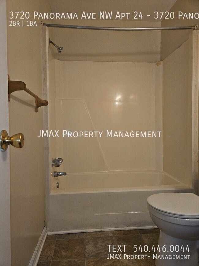 Photo - 3720 Panorama Ave NW Unidad 3720 Panorama Ave #24