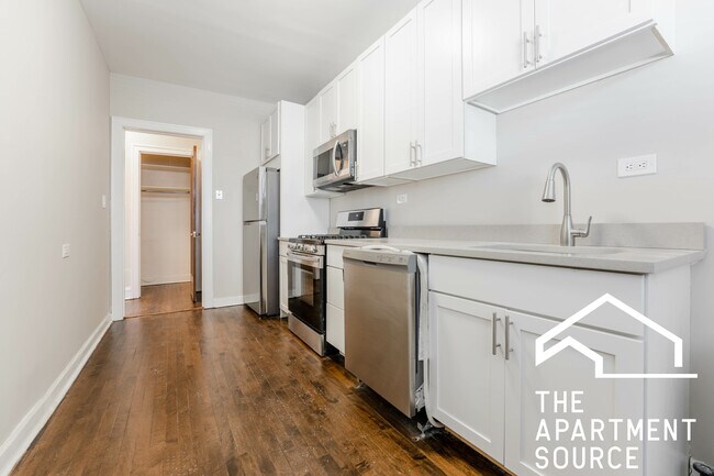 Photo - 5306 N Ashland Ave Condo Unit 2