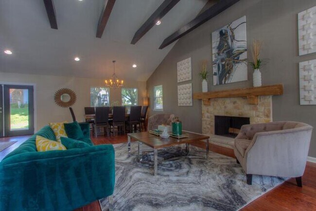 Photo - 2000 Park Pl Blvd Unidad b3