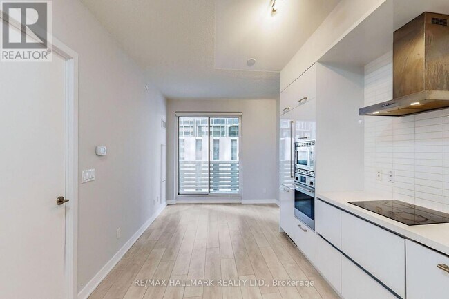 Photo - 2221 Yonge St Unité 313