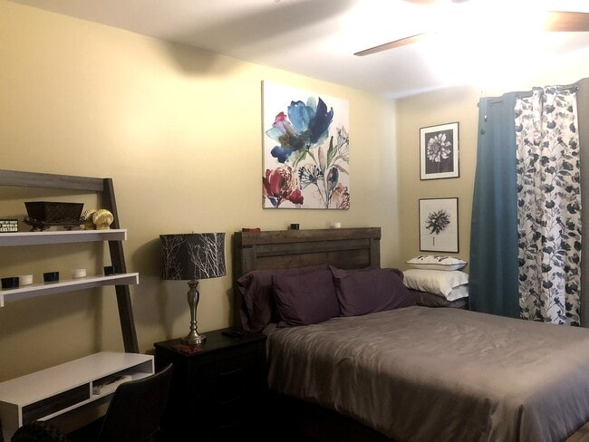 Photo - 707 Indica Ct Unit All-Inclusive 3BR/2BA Condo - Move-in Ready