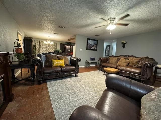 Photo - 690 Sommerfeld Dr