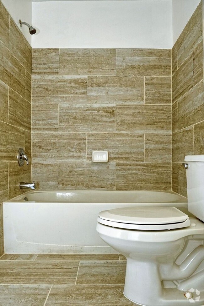 Building Photo - Beautifully Updated and Spacious 1 Bedroom... Rental