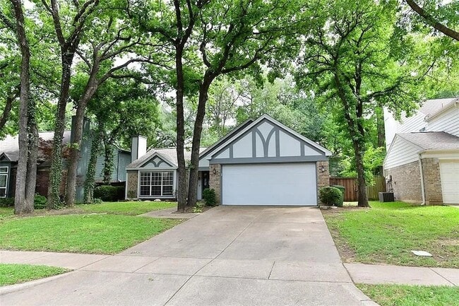 Building Photo - 525 Blair Meadow Dr