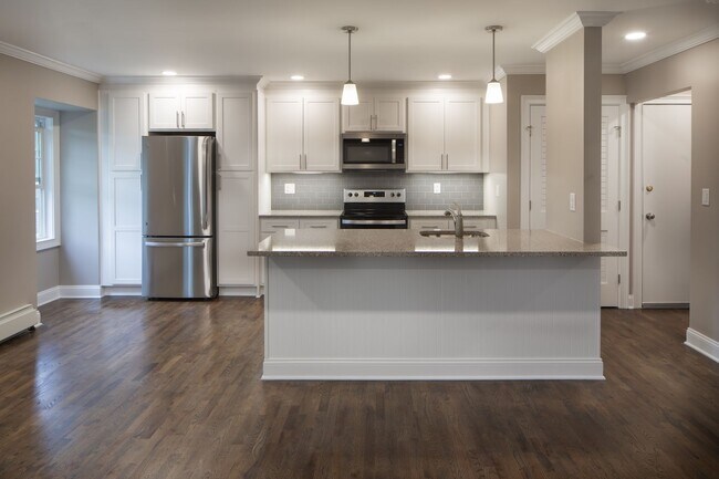 Westwood Manor Apartments
