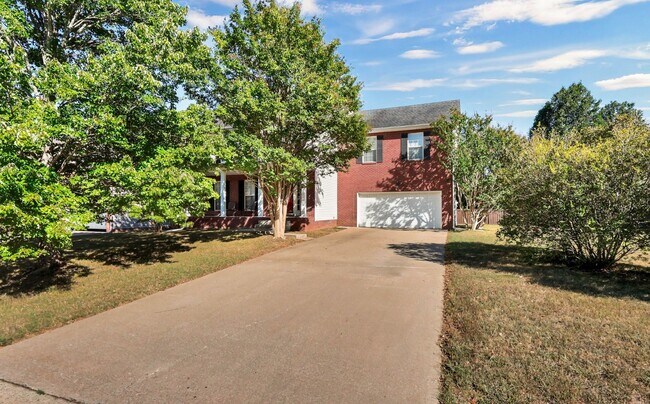 Photo - 3 Bedroom Pet Friendly Home For Rent With ...