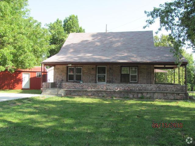 Building Photo - 3611 Blue Ridge Blvd Rental