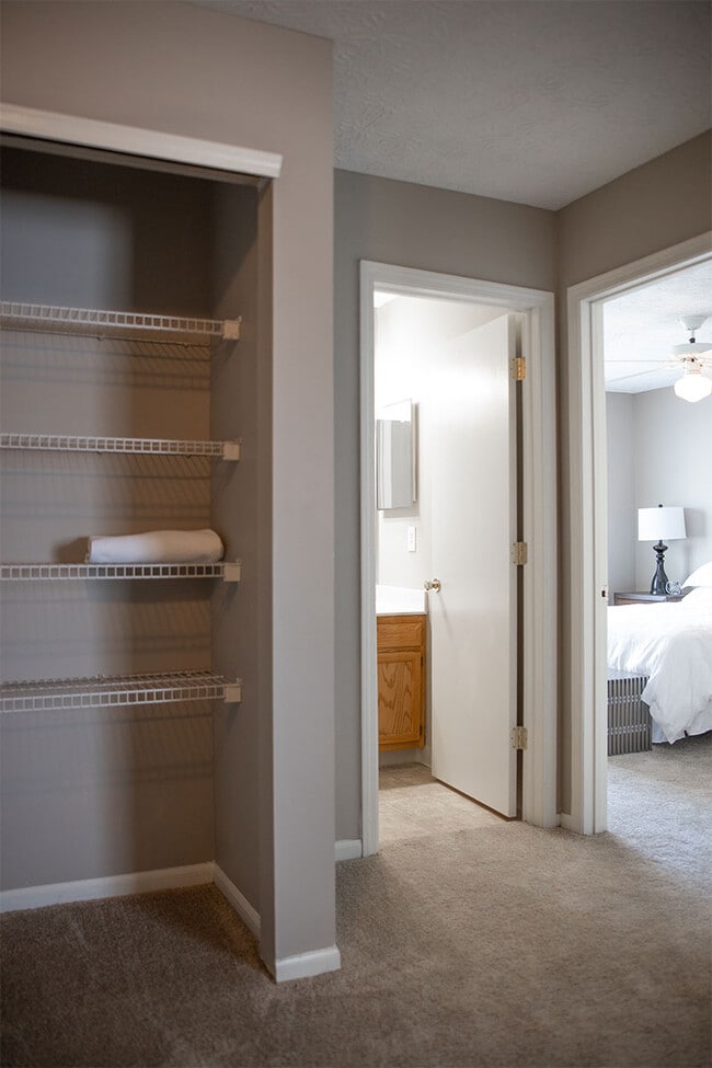 Canals Edge Apartments Townhomes for Rent Canal Winchester, OH