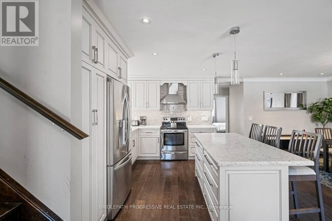 Photo - 289 Burnett Ave
