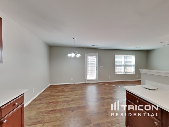 Photo - 30 Gold Rush Ct