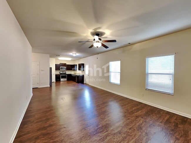 Photo - 4055 Clay Ct SE