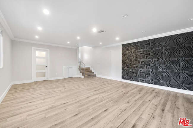 Photo - 4538 Dempsey Ave