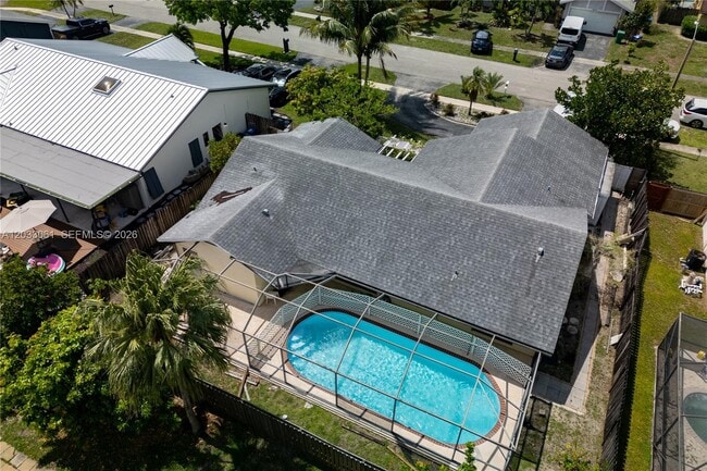 Building Photo - 8521 NW 53rd St