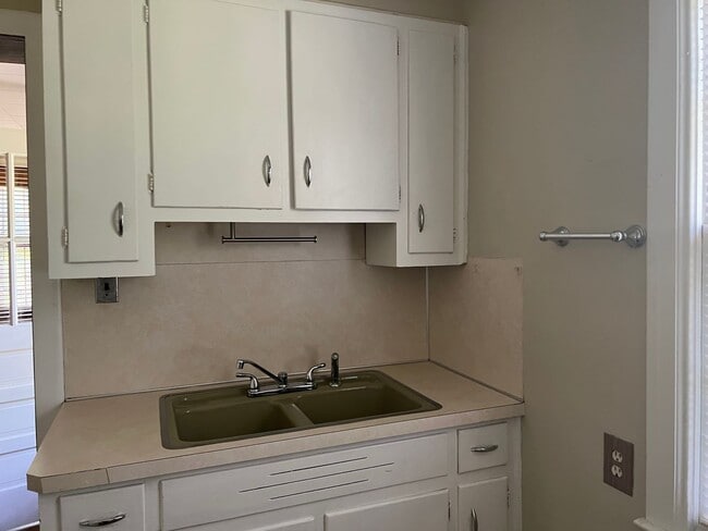 Photo - 2-Bedroom, 2-Bathoom Brick Home ***RENT SP...