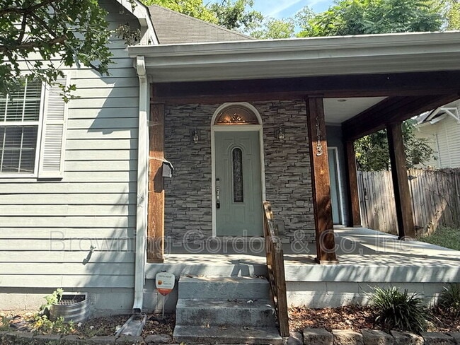 1113 Pennock Ave