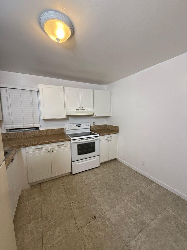 Photo - 3600 Riverside Dr Unit C