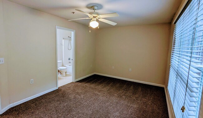 Photo - 3710 Cotswold Ave Unit P