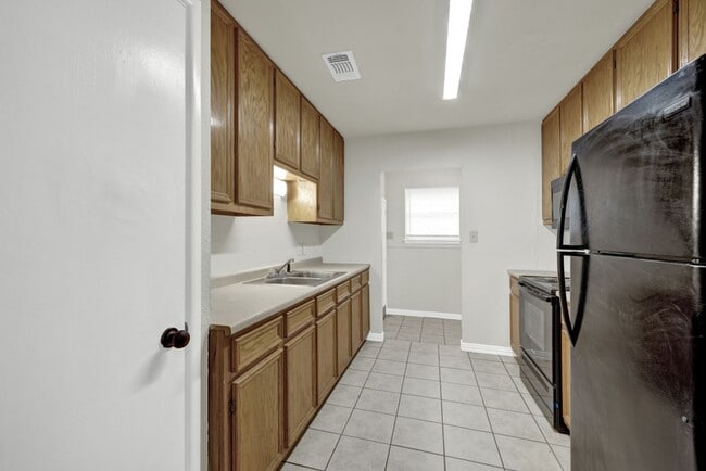 Photo - 334/336 Craddock Unit 334