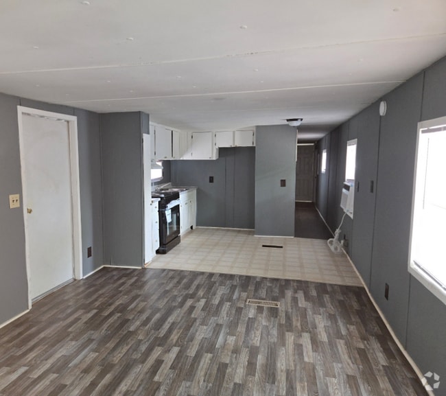 Building Photo - 104 Hickory Ln Rental