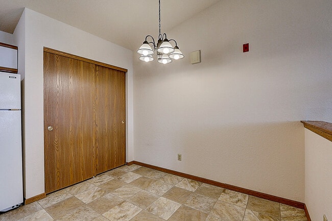 Photo - Windward Cove Apartments