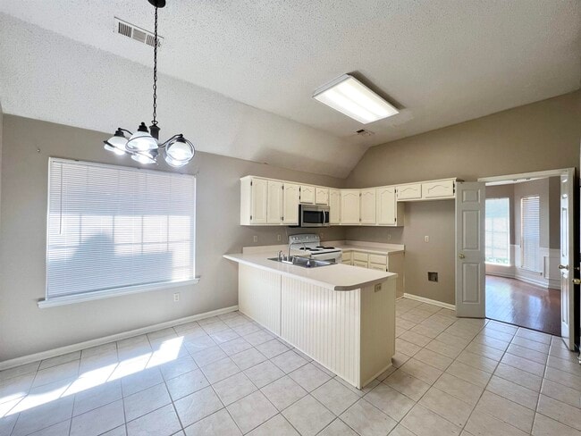 Photo - 9347 Garden Woods Dr